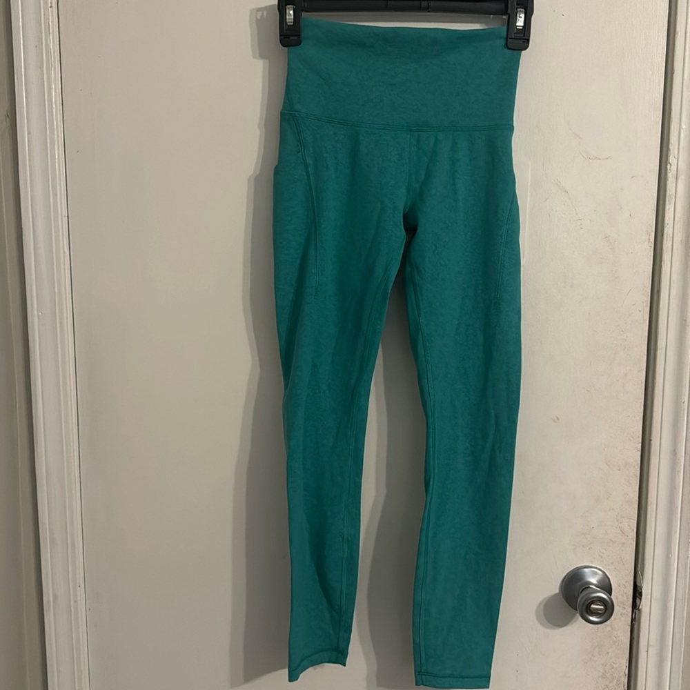 Lululemon Wunder Train HR Tight 25” Pockets